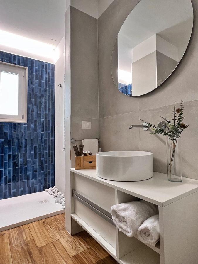 Finella Charming Rooms Bari Eksteriør billede