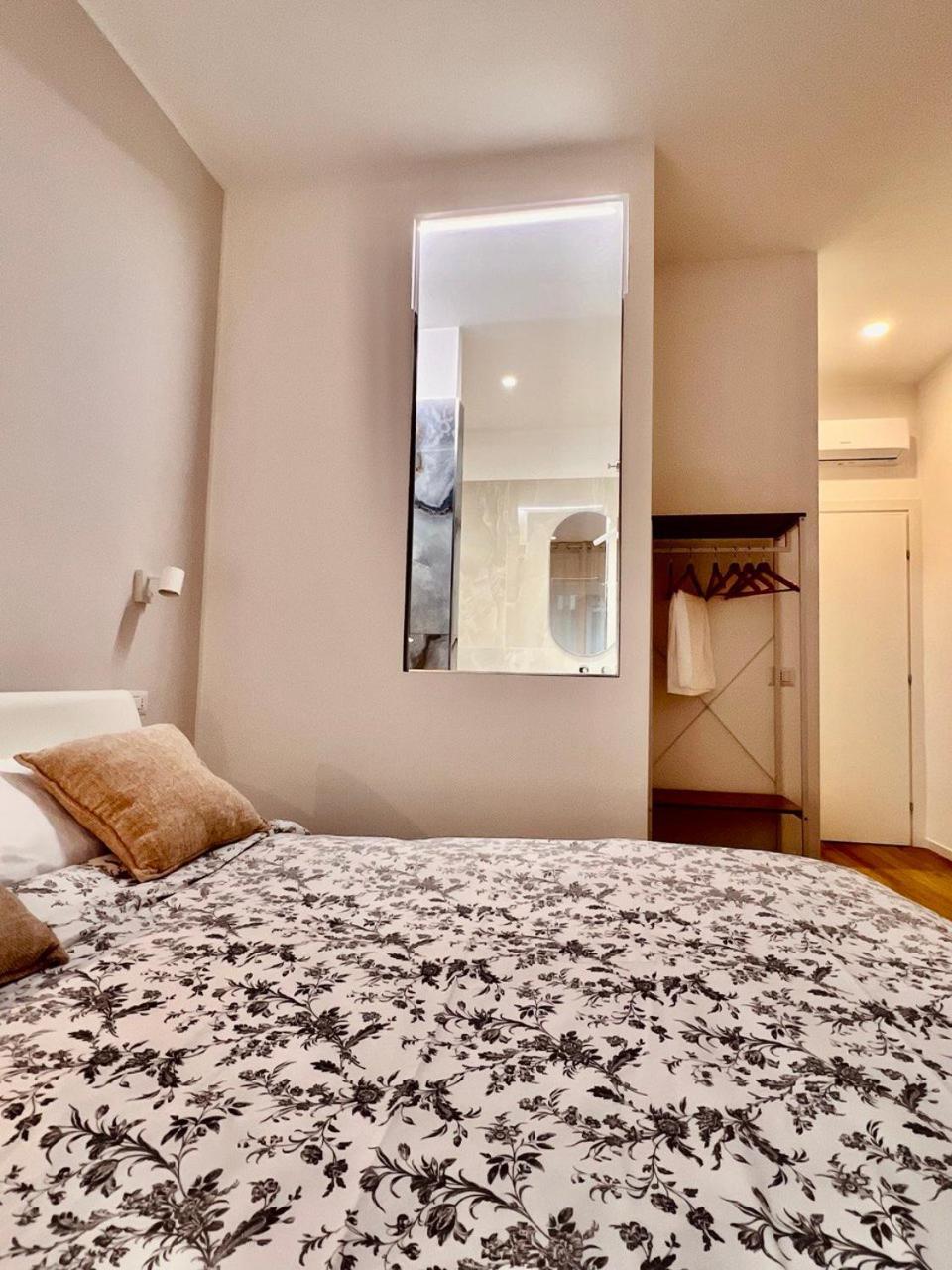 Finella Charming Rooms Bari Eksteriør billede